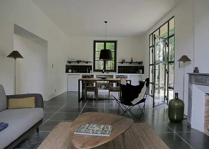 Le Pavillon Du Regisseur Villa